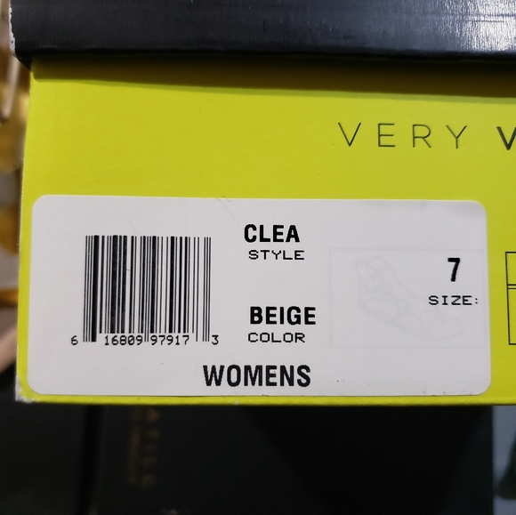 Very Volatile Clea Beige New in Box Rare Size 7 - Picture 7 of 7